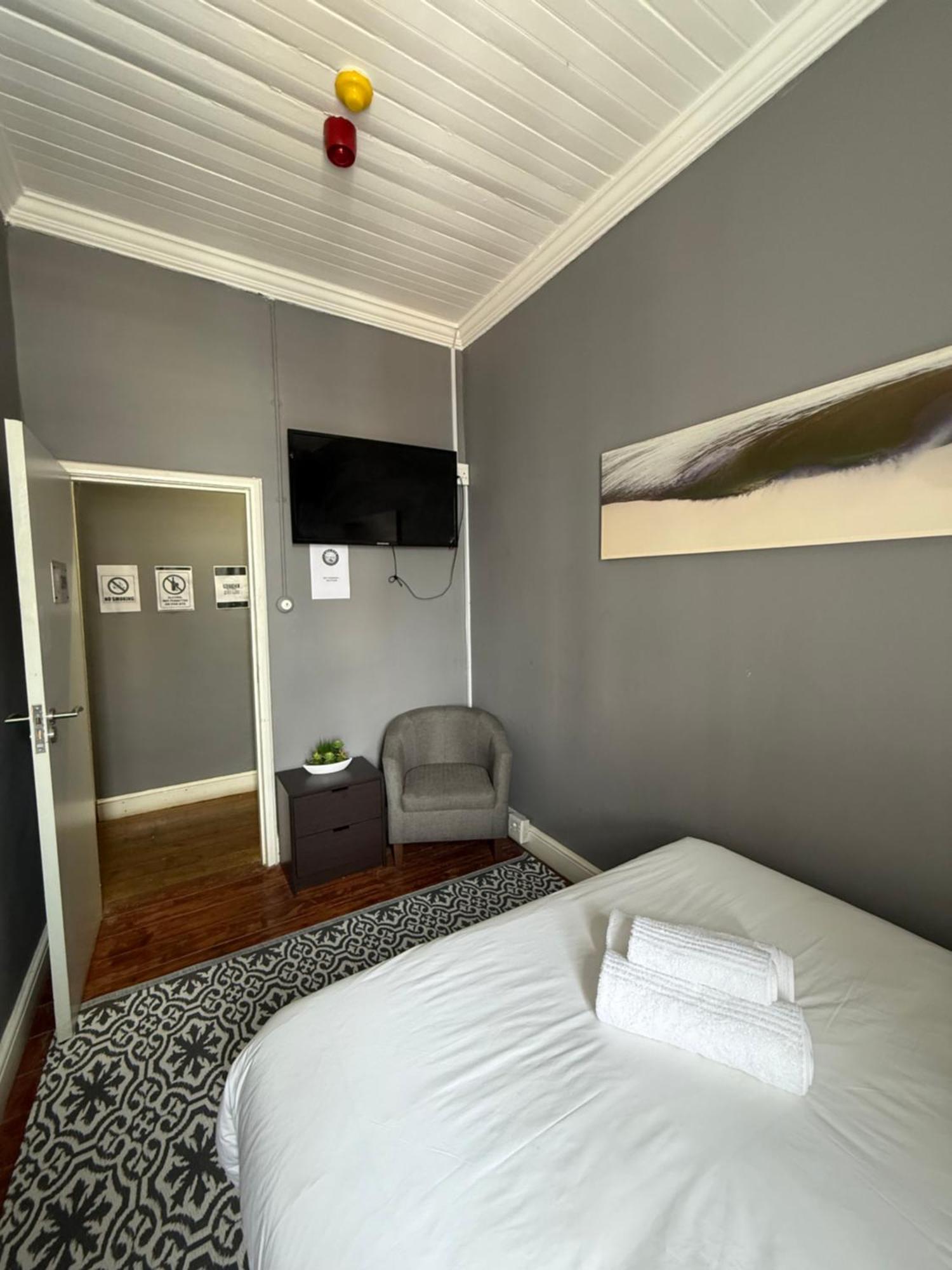 Capepod Sea Point Hotel Cape Town Exterior photo